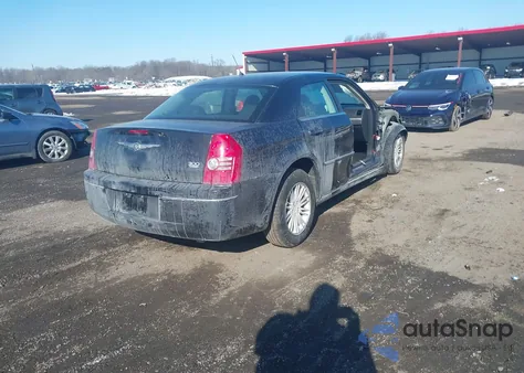 2008 Chrysler 300 Touring z USA, uszkodzony, nr VIN 2C3KA53G38H100620